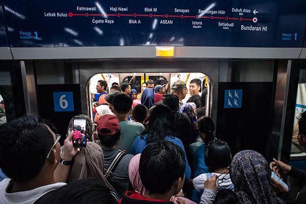 H-2-Operasi-Komersial-MRT-masih-Cemaskan-Pergub-Tarif-doc.MRT-ivoox.id_