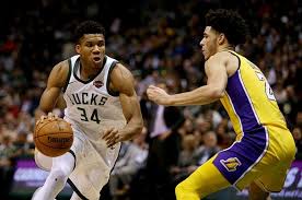 Milwaukee Bucks vs Lakers