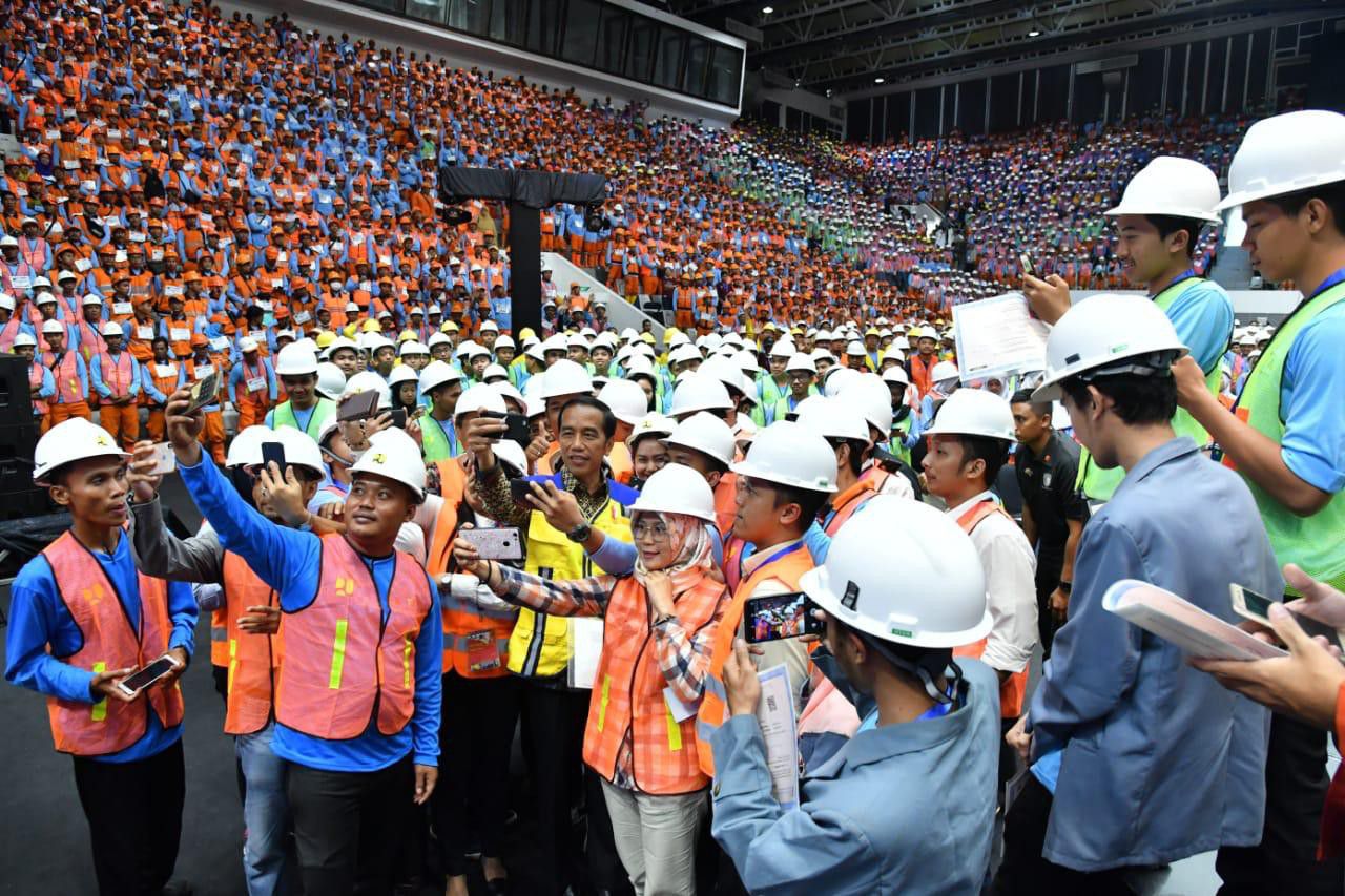 Presiden-Jokowi-Sertifikasi-Tenaga-Kerja-untuk-Tingkatkan-Keahlian-doc.sertifikasi-ivoox.id_