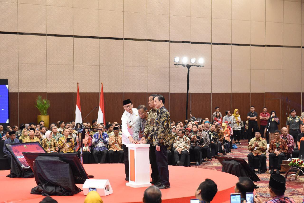 Raker-dengan-Kemendag-Tahun-2019-Presiden-Pemerintah-Beri-Perhatian-Besar-bagi-Perkembangan-Pasar-Rakyat-doc.Kemendag-ivoox.id_