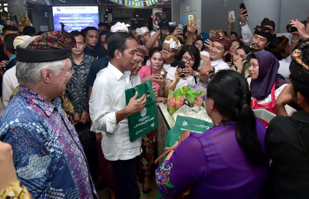 Resmikan-Pasar-Badung-Presiden-Apresiasi-Keindahan-Arsitekturnya-doc.Jokowi-ivoox.id_
