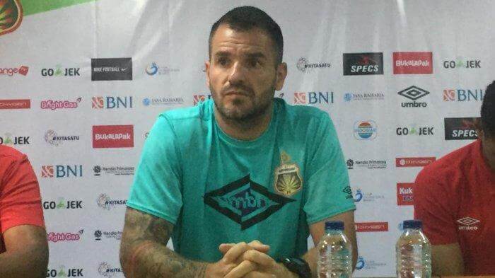 Simon McMenemy 3