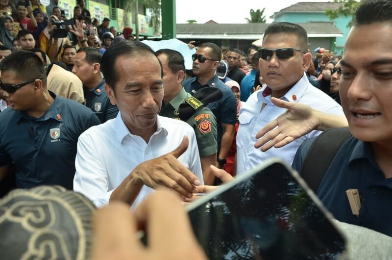 jokowi di pangkal pinang
