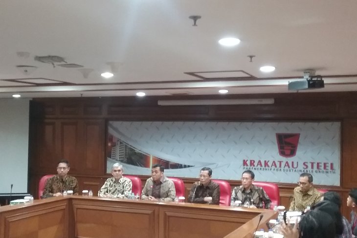 krakatau steel manajemen