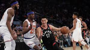pascal siakam (bawa bola)