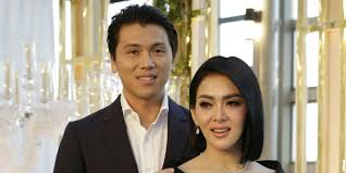 syahrini - reino barack