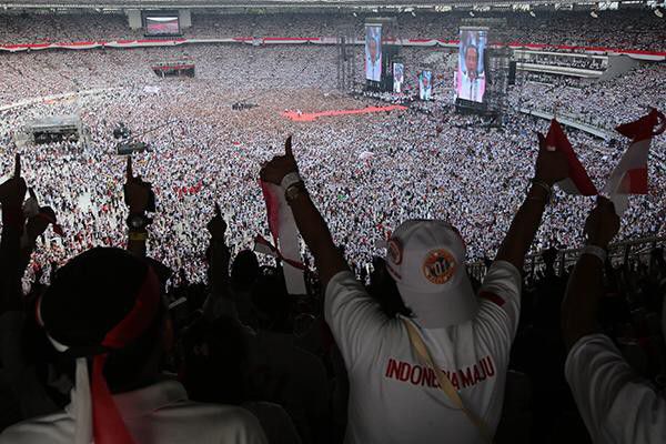 100-Gitaris-Ramaikan-Konser-Putih-Bersatu-doc.gitaris-ivoox.id_