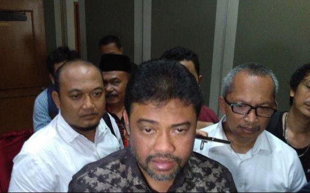 50-Ribu-Massa-Akan-Ikut-Aksi-Hari-Buruh-di-Senayan-doc.buruh-ivoox.id_