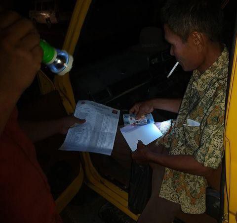 Bawaslu-Jakut-Tangkap-Pelaku-Politik-Uang-di-Posko-M-Taufik-doc.Bawaslu-ivoox.id_