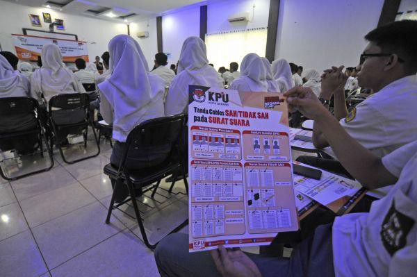 Edukasi-Pemilu-Serentak-jadi-Tantangan-bagi-Partai-doc.Pemilu-ivoox.id_