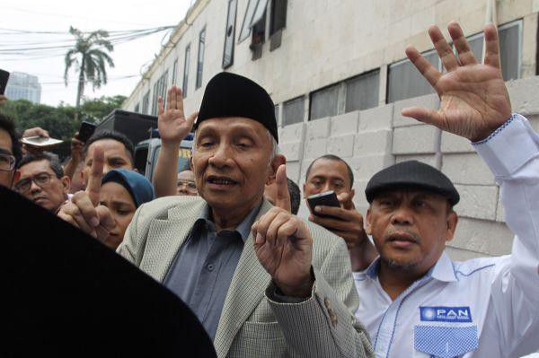 MK-Anggap-Amien-Rais-Hina-Lembaga-Peradilan-doc.AmienRais-ivoox.id_