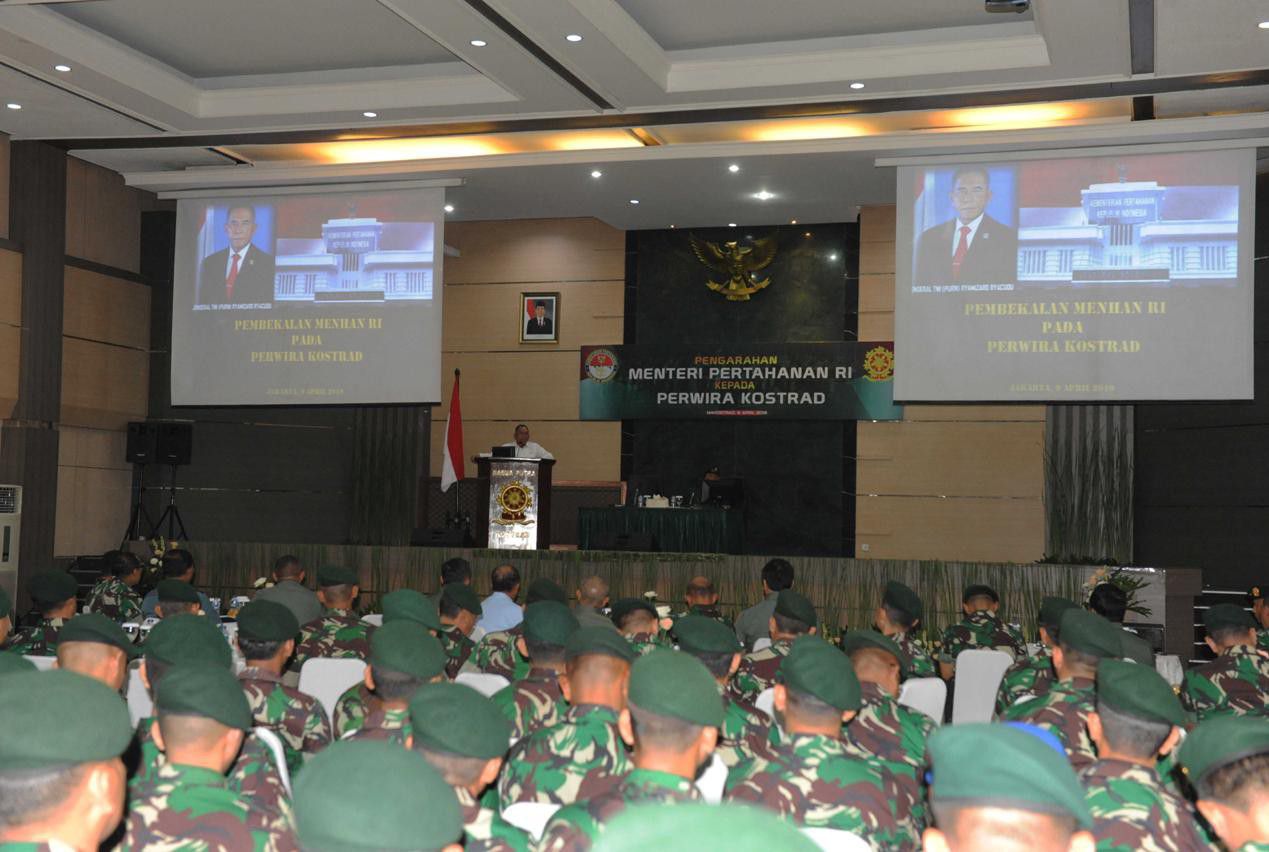 Menhan-Ingatkan-Prajurit-di-Jajaran-Kostrad-Waspadai-Stabilitas-Keamanan-Nasional-Jelang-Pemilu-2019-doc.Menhan-ivoox.id_