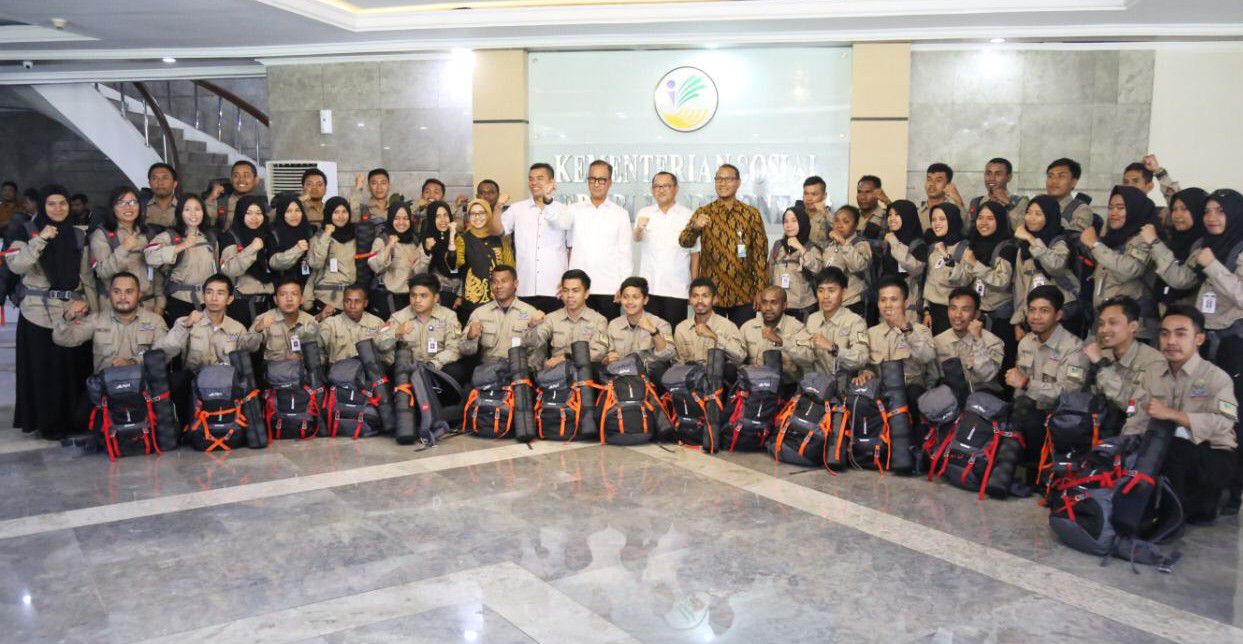 Mensos-Lepas-45-Pendamping-Sosial-Komunitas-Adat-Terpencil-doc.komunitas-ivoox.id_