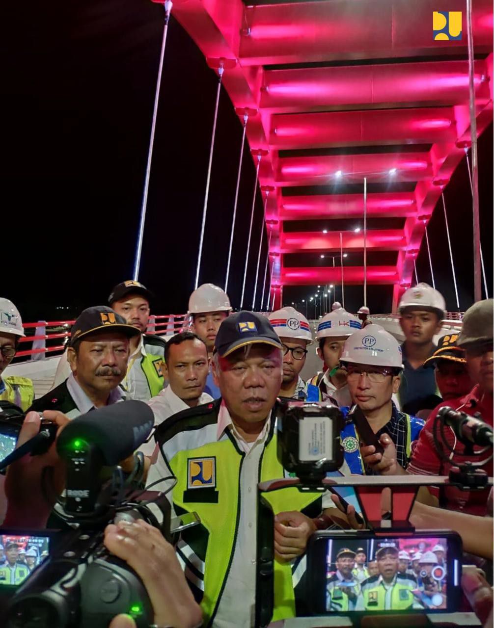 Menteri-Basuki-Jembatan-Holtekamp-Jayapura-Siap-Diresmikan-Juli-2019-doc.KemenPUPR-ivoox.id_