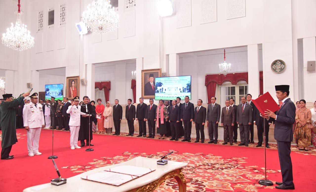 Presiden-Jokowi-Lantik-Gubernur-dan-Wakil-Gubernur-Maluku-doc.-lantik-ivoox.id_