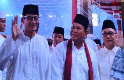 Saat-Anies-Sandiaga-Pelukan-di-Kampanye-Akbar-doc.pelukan-ivoox.id_