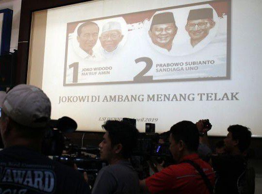 Survei-LSI-Denny-JA-Jokowi-Unggul-di-Semua-Segmen-Pemilih-doc.survei-ivoox.id_