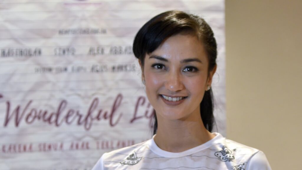 atiqah hasiholan