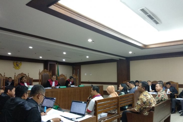 sidang suap koni