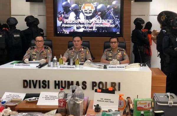 68-Teroris-yang-Ditangkap-Densus-88-Berencana-Meledakkan-Bo-pada-22-Mei-doc.teroris-ivoox.id_