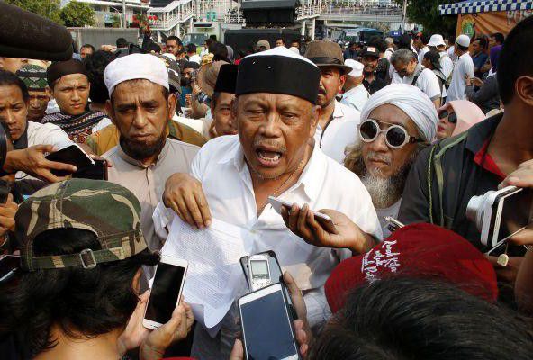 Kuasa-Hukum-Benarkan-Eggi-Sudjana-Ditangkap-doc.-ditangkap-ivoox.id_