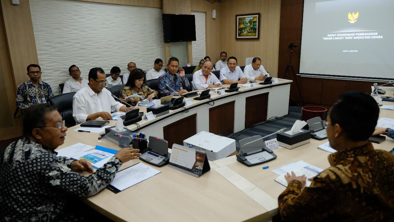 Pemerintah-Tetapkan-Tarif-Batas-Atas-Tiket-Pesawat-Sebesar-12-16-doc.tarif-ivoox.id_