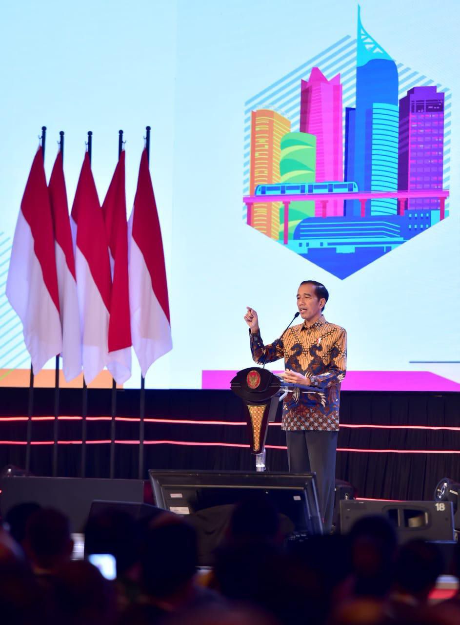 Presiden-Jokowi-2045-Indonesia-Diprediksi-Masuk-Empat-Besar-Ekonomi-Dunia-doc.empat-besar-ivoox.id_