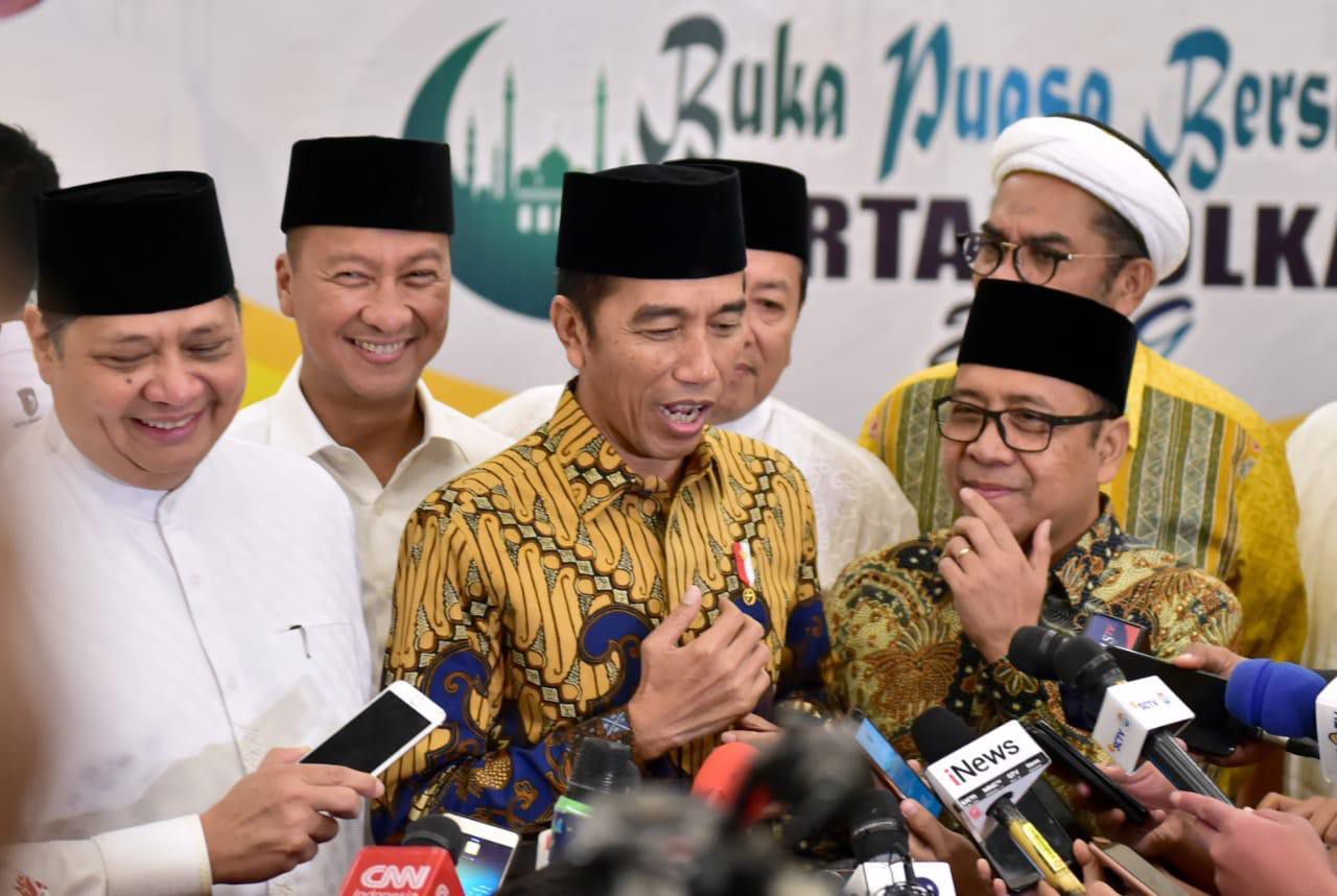 Presiden-Jokowi-Hadiri-Buka-Puasa-Bersama-PartaiGolkar-doc.hadiri-ivoox.id_
