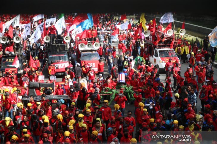 aksi mayday