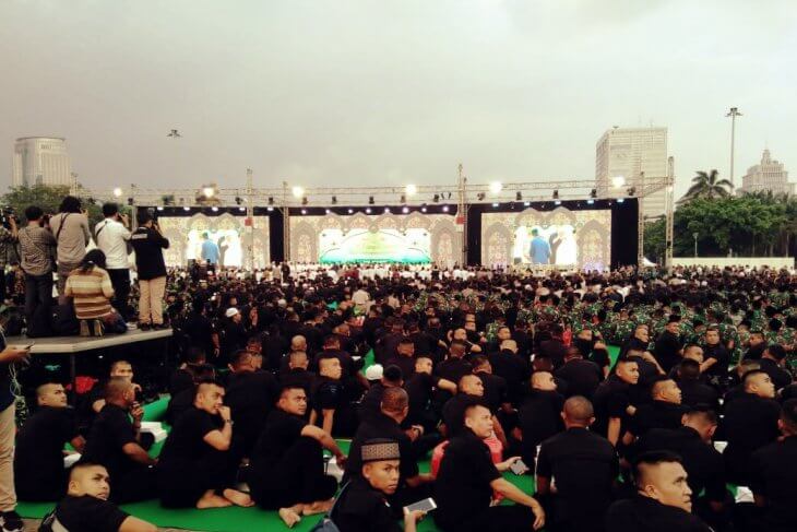 buka puasa TNI polri di monas