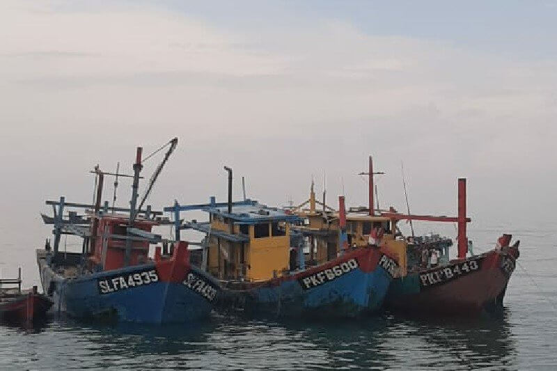 kapal asing