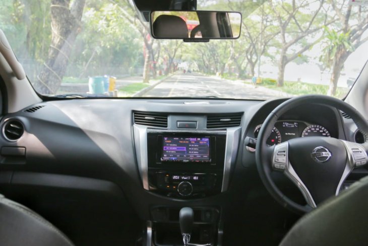 nissan terra
