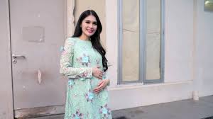 sandra dewi