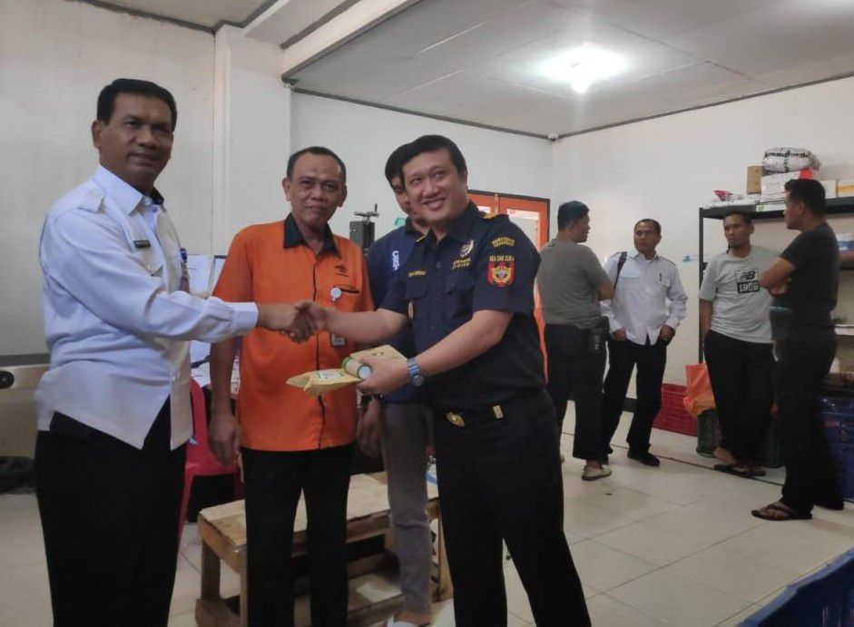 Bea-Cukai-Balikpapan-Gagalkan-Pengiriman-Ganja-ke-Samarinda-doc.gagalkan-ivoox.id_