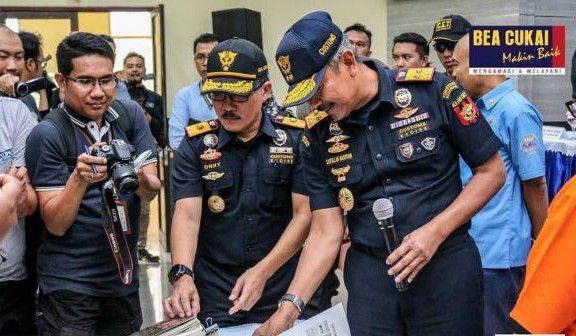 Bea-Cukai-Gagalkan-Penyelundupan-Sabu-di-Bandara-Husein-Sastranegara-Bandung-doc.bea-cukai-ivoox.id_