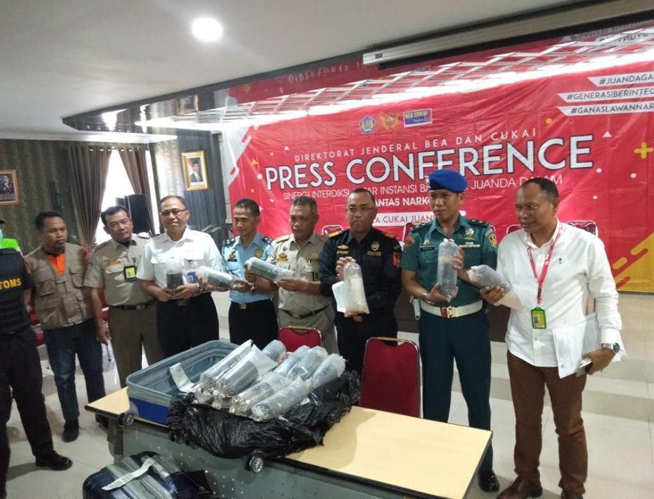 Bea-Cukai-Juanfa-Gagalkan-Penyelundupan-Ratusan-Ribu-Benih-Lobster-ke-Singapura-doc.lobster-ivoox.id_