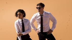 Chris Hemsworth dan Tessa Thompson