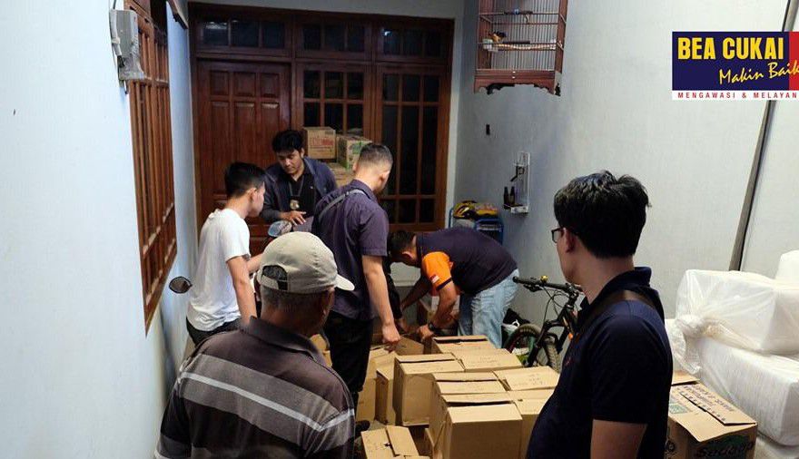 Gempur-Rokok-Ilegal-Bea-Cukai-Malang-Sidak-Pasar-Dampit-dan-Turen-doc.ilegal-ivoox.id_