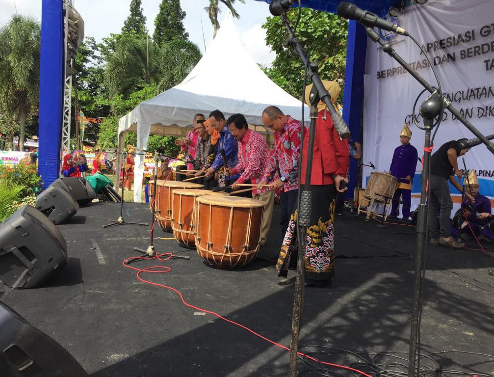 Kemendikbud-Selenggarakan-Kegiatan-Apresiasi-Guru-dan-Tenaga-Kependidikan-PAUD-dan-Pendidikan-Masyarakat-Berprestasi-dan-Berdedikasi-Ke-13-doc.kemendikbud-ivoox.id_