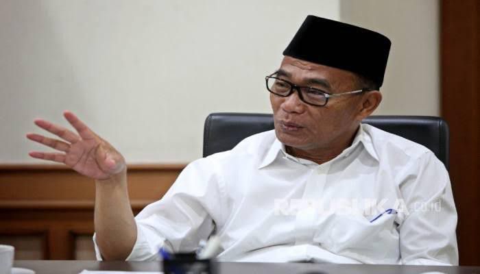 Kemendikbud-Tegur-Daerah-yang-Belum-Terapkan-Zonasi-doc.Kemendikbud-ivoox.id_