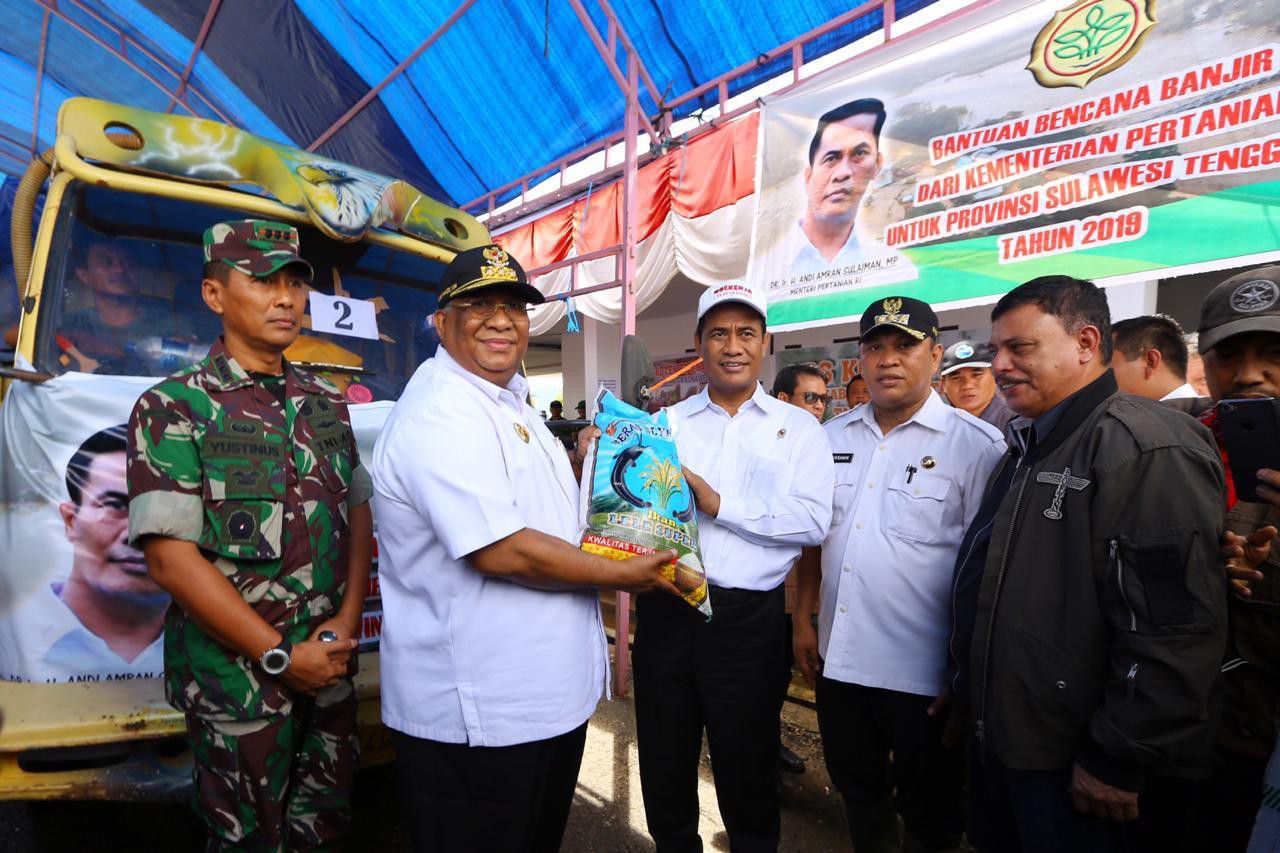 Kementan-Bantu-Benih-Bibit-dan-Bahan-Pokok-Untuk-Korban-Banjir-Sultra-doc.kementan-ivoox.id_