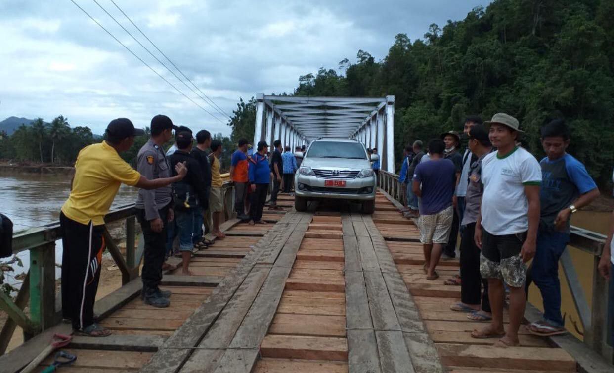 Kementerian-PUPR-Terus-Upayakan-Pemulihan-Akses-Jalan-di-Sulawesi-Tenggara-doc.KemenPUPR-ivoox.id_