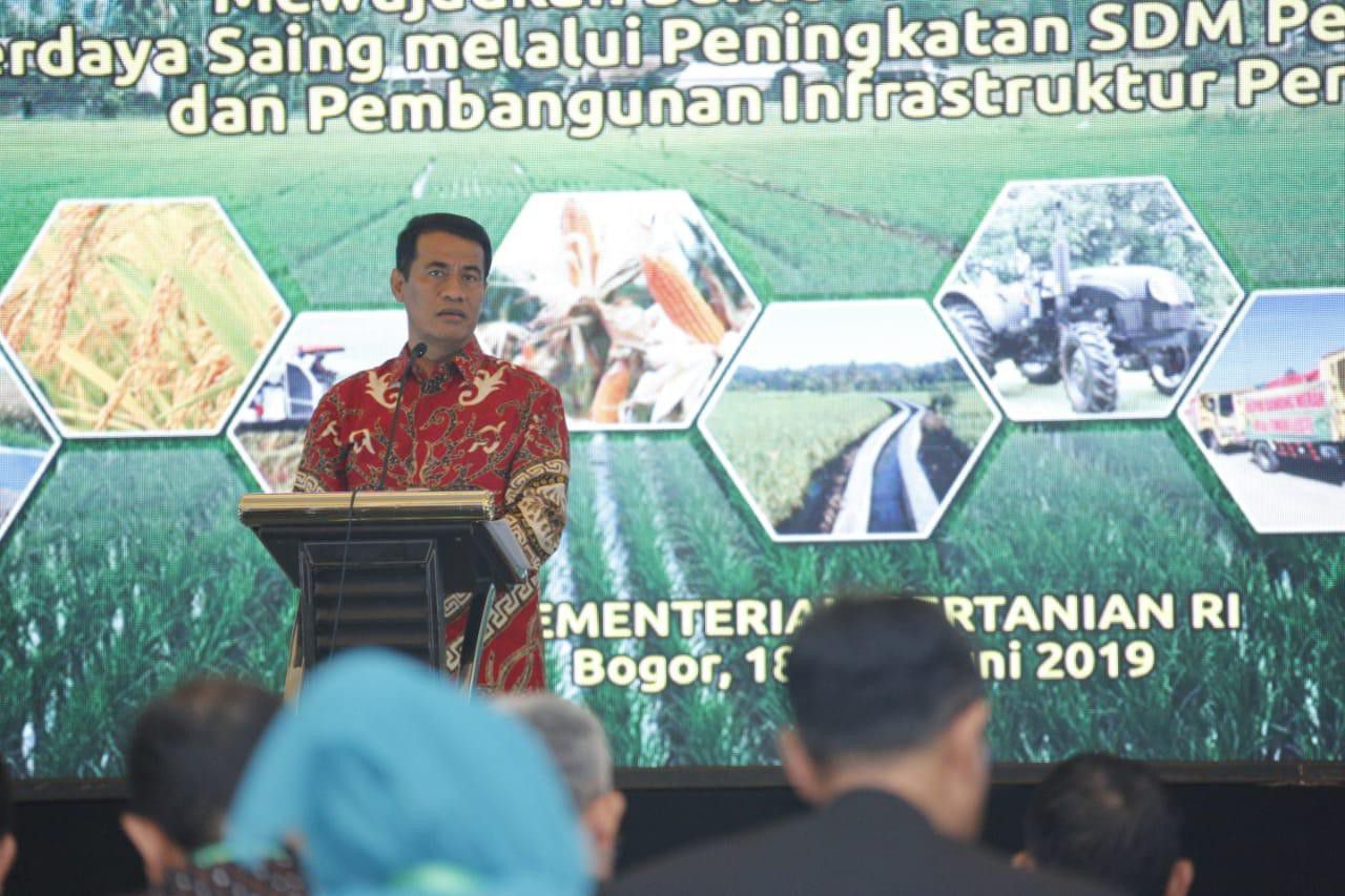 Menteri-Amran-Kementan-2020-Akan-Fokus-Pada-Peningkatan-Kompetensi-SDM-Pertanian-doc.kementan-ivoox.id_