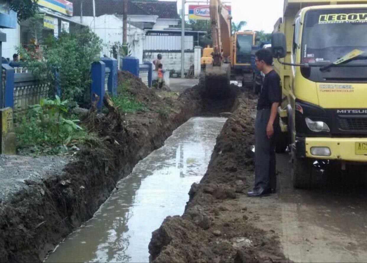 Menteri Basuki: Program Infrastruktur PUPR 2020 Siapkan Pembangunan Drainase Jalan Secara Nasional