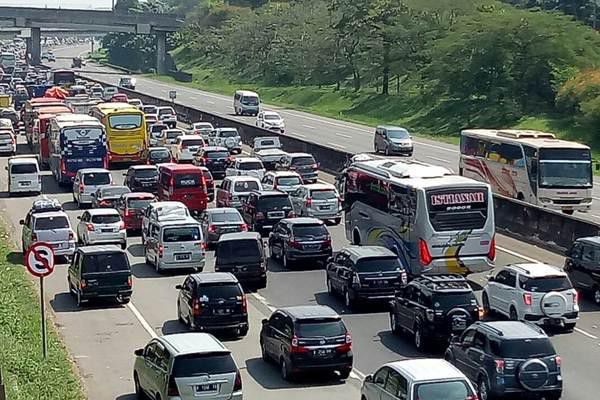 One-Way-di-Tol-Trans-Jawa-untuk-Arus-Balik-Dimulai-Besok-doc.tol-trans-jawa-ivoox.id_