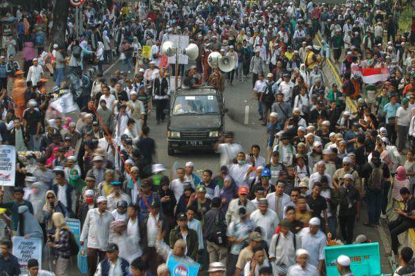 Penggerak-Belasan-Pemuda-untuk-Unjuk-Rasa-di-MK-Sedang-Diburu-Polisi-doc.UnjukRasa-ivoox.id_