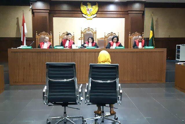 Sambil-Berucap-Innalillahi-Karen-Agustiawan-Langsung-Ajukan-Banding-doc.KarenAgustiawan-ivoox.id_