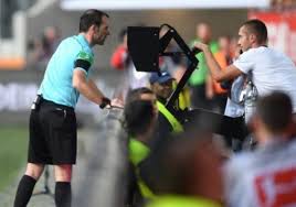 VAR