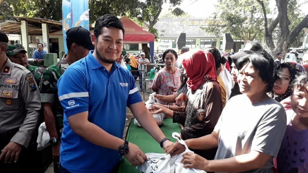 WIKA-Distribusikan-Ribuan-Paket-Pangan-Murah-Idul-Fitri-1440-H-di-Kediri-Jawa-Timur-doc.distribusikan-ivoox.id_