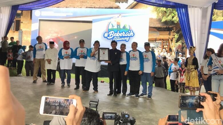 bebersih ciliwung